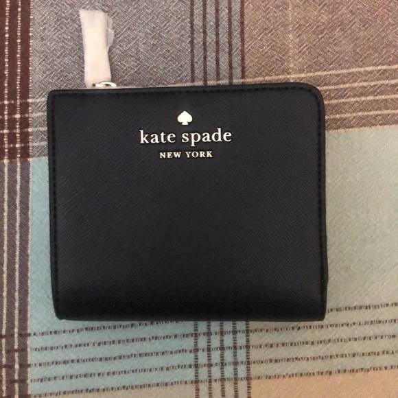 kate spade Handbags - NWT Kate Spade New York Bifold Wallet